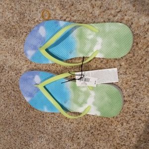 Gap sandles